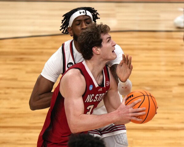 Nc state basketball scores discount